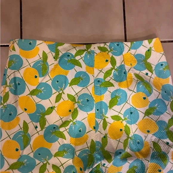 Lilly Pulitzer Vintage Citrus Print Crop Pants - Yellow, Blue & Green - Picture 6 of 6